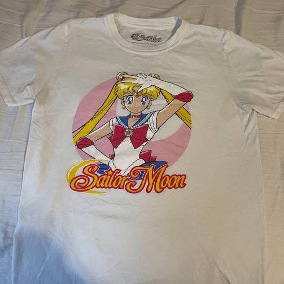 Oversized Sailor Moon Graphic Tee - Picture 3 of 4